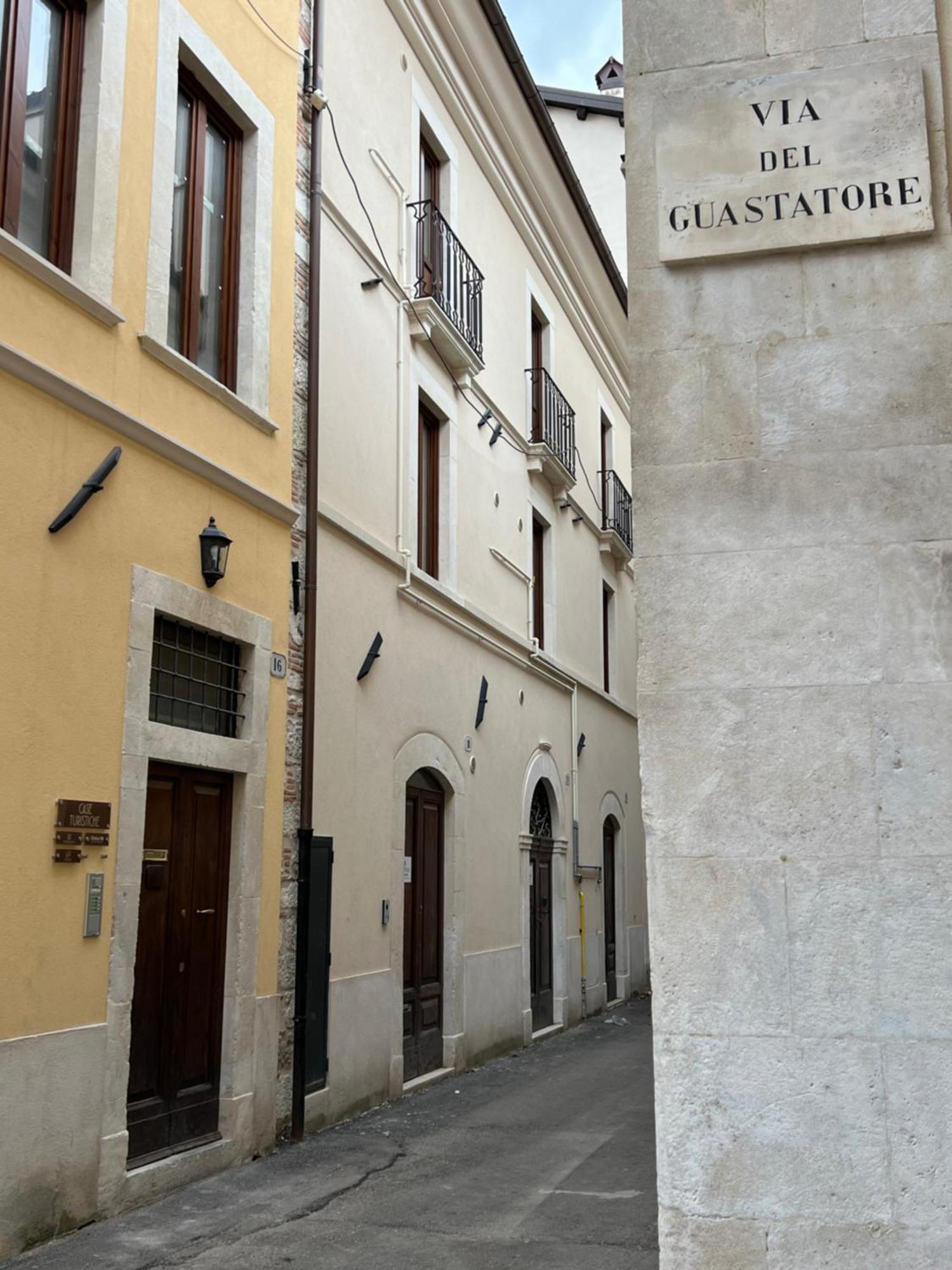 In Media Urbe Next Apartment L'Aquila Exterior photo